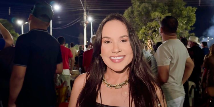 Orgulho das raízes: Kátia Chaves prestigia os 168 anos de Tocantinópolis e reforça compromisso com a terra onde construiu sua história