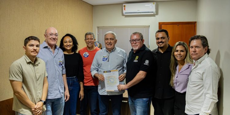 Laurez firma compromisso com a Polícia Civil e volta a defender autonomia da corporação