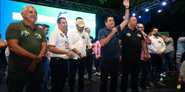 “Quem faz pela Educação, faz pelo Tocantins”, destaca Marcus Marcelo durante reunião em Palmas