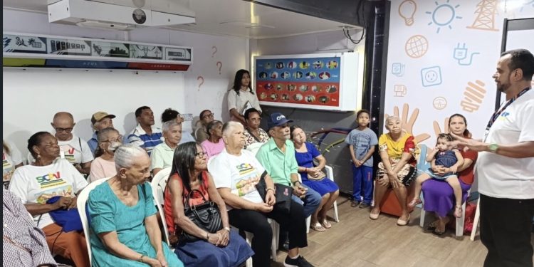 Parceria entre CRAS e Energisa leva orientação sobre consumo de energia, serviços sociais e troca de geladeira à comunidade de Colinas