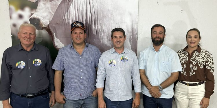 Maurício Buffon e Dari Fronza discutem demandas e propostas com empresários e produtores em Araguaína