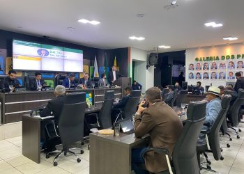 Projetos de Max Fleury que incentivam doação de sangue e ações entre gerações são aprovados em segunda votação