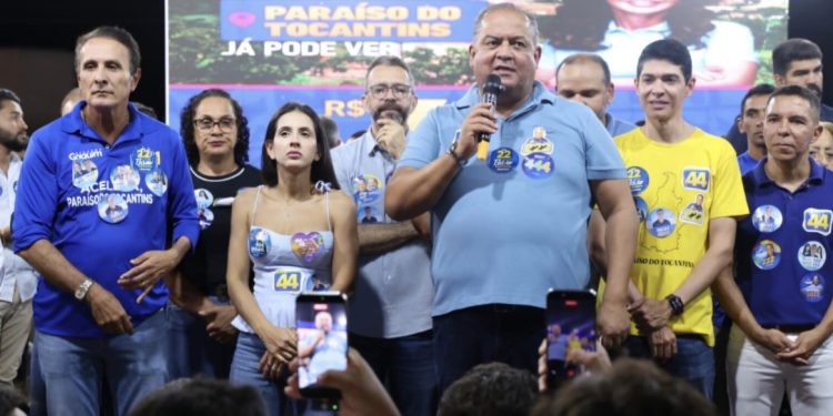 Eduardo Gomes destaca R$ 61 milhões destinados a Paraíso e recebe reconhecimento do prefeito Celso Morais por investimentos no município