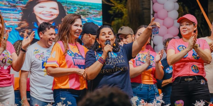 Em encontro com mulheres em Gurupi, Ruth Almeida defende autonomia feminina, combate à violência e geração de renda