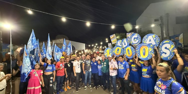 Wilson Carvalho reúne multidão no Bairro São João ao lado de Lucas Campelo e reforça força da campanha na reta final