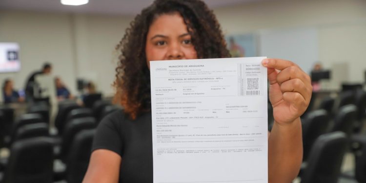 Programa Nota Cidadã entrega prêmio de R$ 50 mil a cliente do comércio de Araguaína