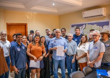 Laurez Moreira recebe Movimento Pró-BR-010 e firma compromisso para articular conclusão de rodovia no TO