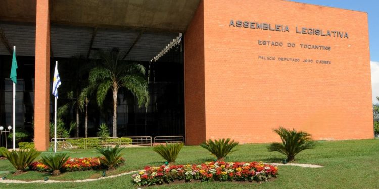 Aleto renova 30% das cadeiras e reelege 17 deputados nas eleições